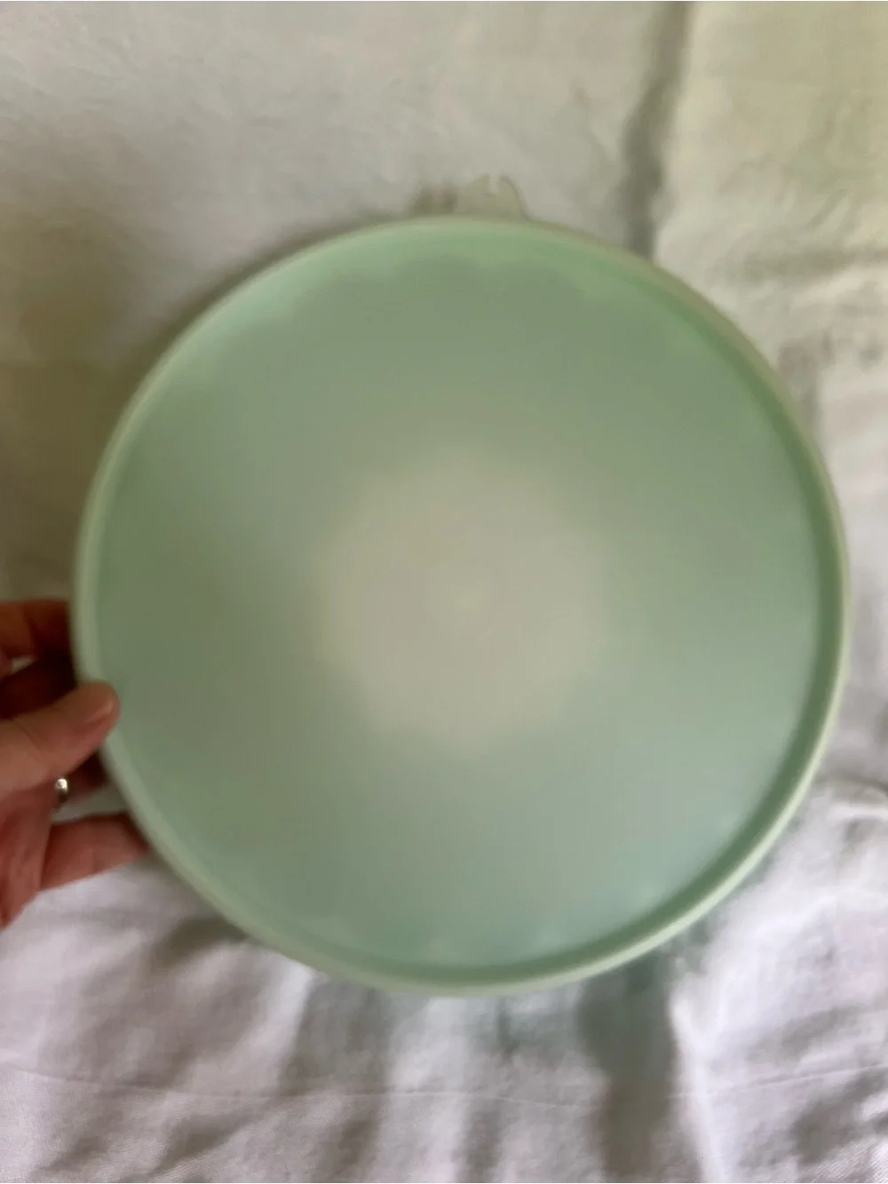 Tupperware Mint Green Round Plastic Jello Mold Bowl with Lid